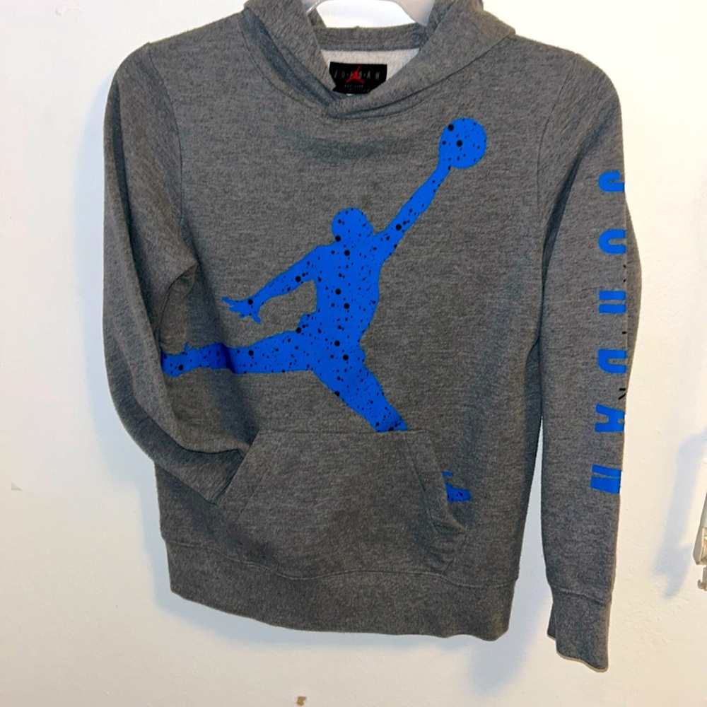 Authentic Jordan gray and blue silhouette pullover with pockets boys size L.